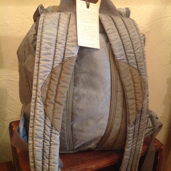 T.S.D. Distressed washed cotton denim backpack - Picture 6 of 8